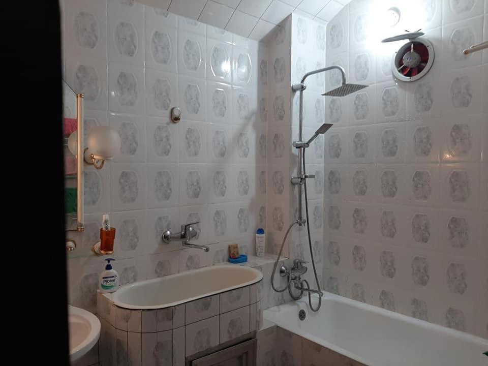 Apartment Жужуна Batumi Eksteriør billede