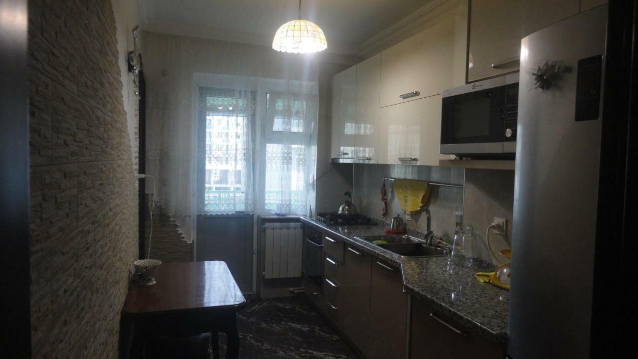 Apartment Жужуна Batumi Eksteriør billede